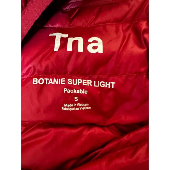 Aritzia TNA Botanie Packable Puffer Goose Down Hooded Jacket, Red, Size Small - Picture 6 of 8